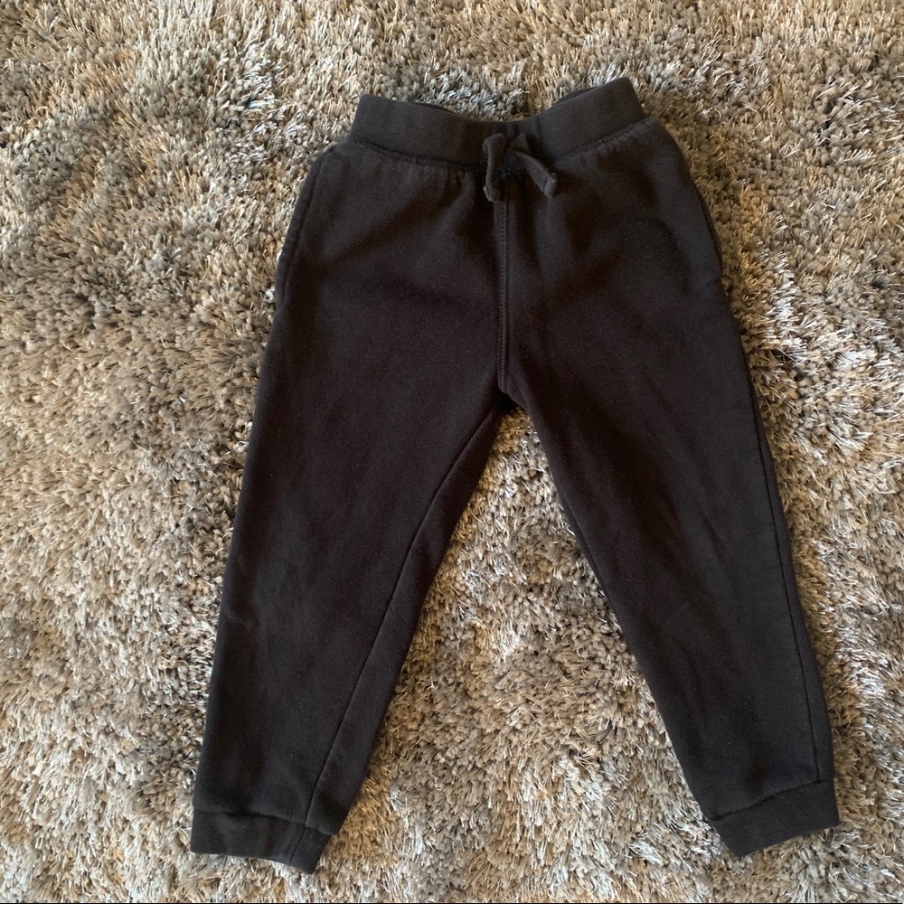 Joggers - Picture 2 of 3